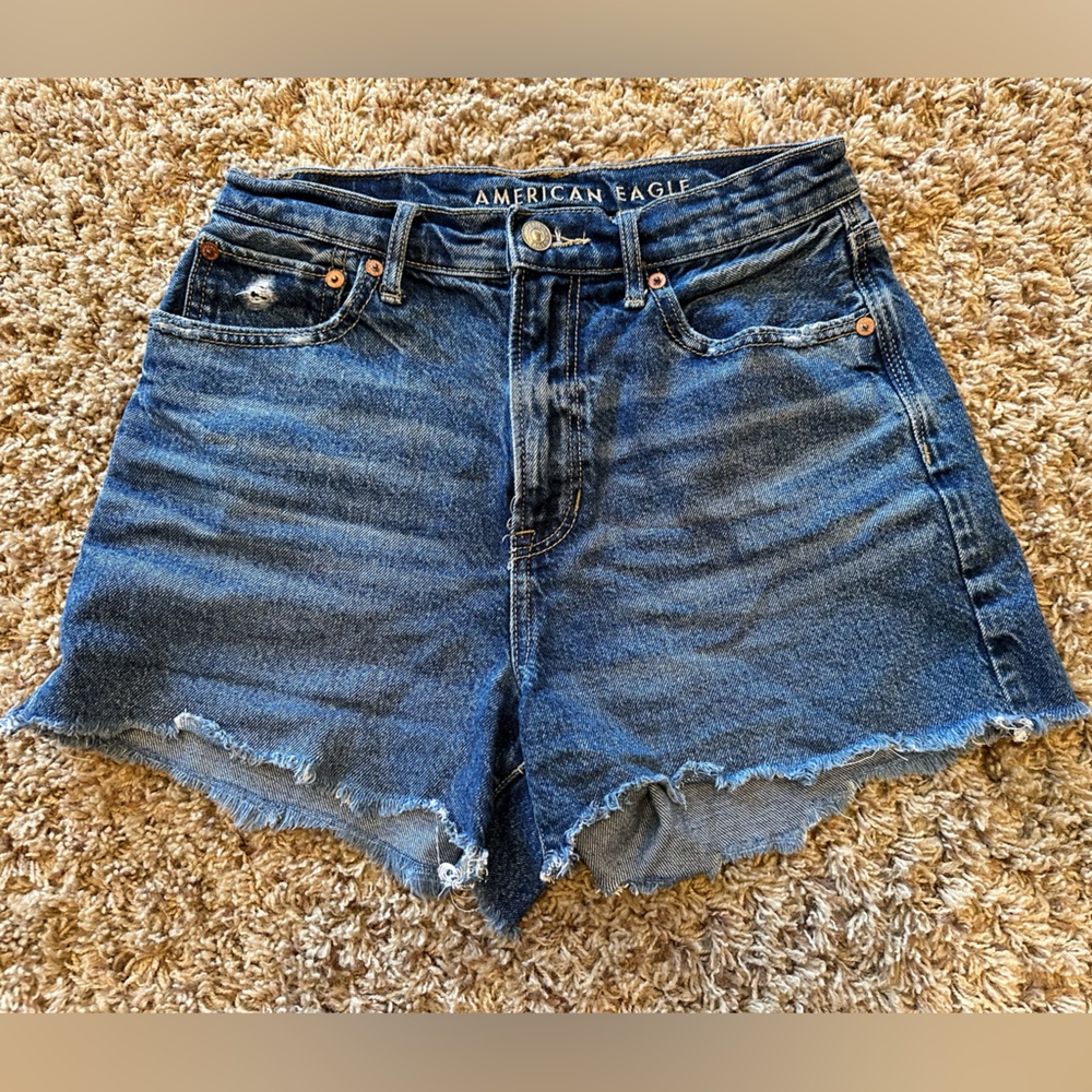 American Eagle denim shorts size 2.